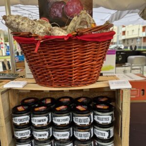 PRESENTOIR SAUCISSON ET CONSERVE MOIROUD